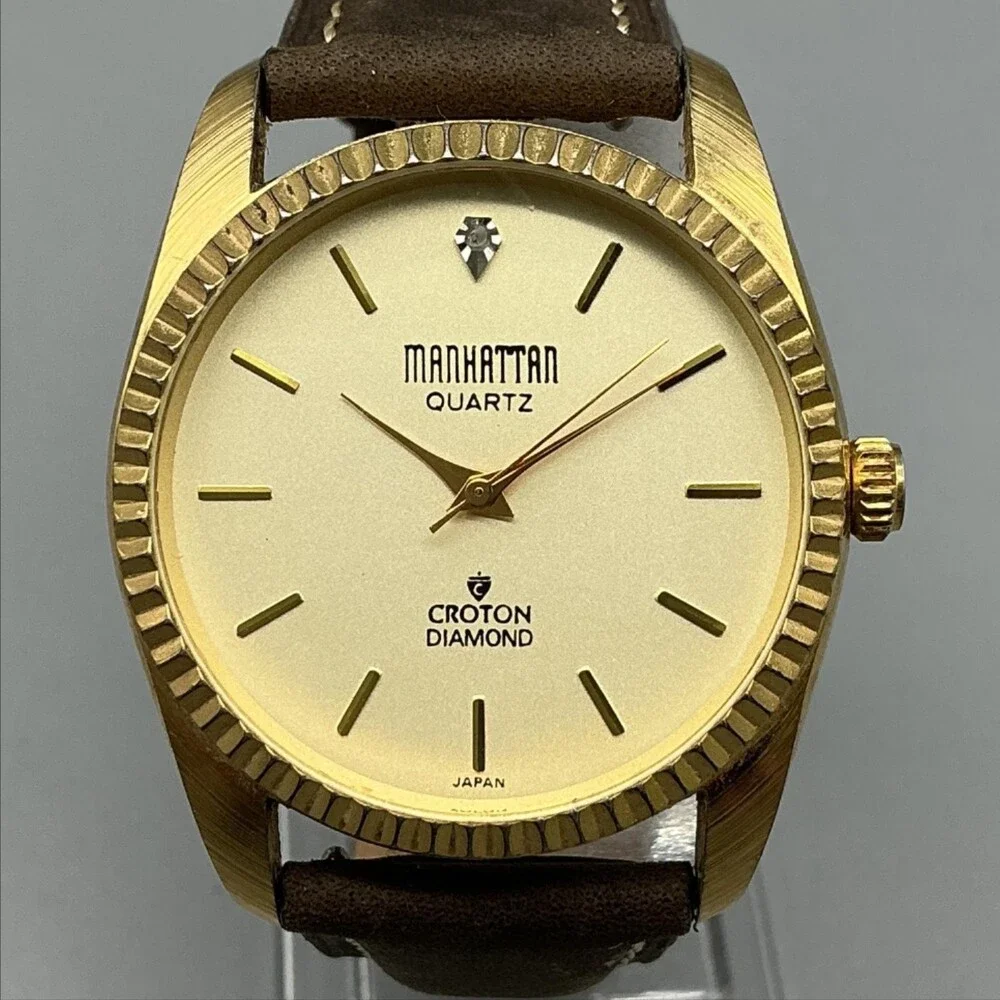 Croton Manhattan Mens Watch 34mm Champagne Dial Leather Diamond New Battery